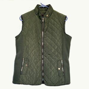Quilted olive color outerwear vest with mandarin collar